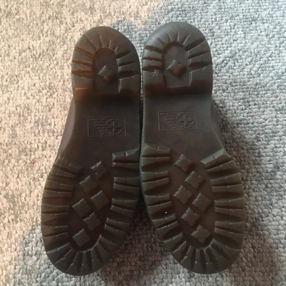 Vintage Brown Dr. Martens Oxfords - Picture 4 of 4